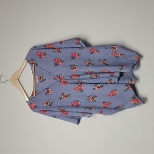 Pretty little thing single button blouse. Stripped floral l-xl